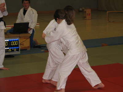 Montag, 8.12.08. Nikolaus Sondertraining in der Sporthalle der WBG K�ln-H�henhaus.