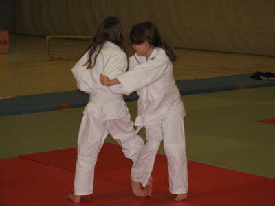 Montag, 8.12.08. Nikolaus Sondertraining in der Sporthalle der WBG K�ln-H�henhaus.