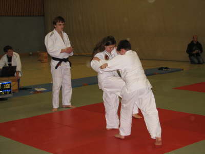 Montag, 8.12.08. Nikolaus Sondertraining in der Sporthalle der WBG K�ln-H�henhaus.