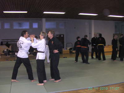 Samstag, 20.11.10. BCK JJ Landeslehrgang im Dojo K�ln-Buchforst.