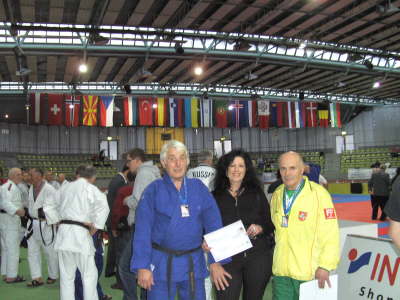 Freitag, 16.11.07. 1. Kampftag. Europa Meisterschaften der Veteranen in Sindelfingen.