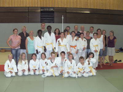 Montag, 29.06.09. Judo Kyu-Pr�fung in der WBG Sporthalle.